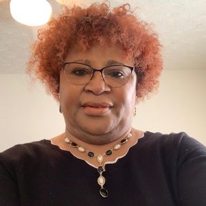 Meet your Posher, Sandra